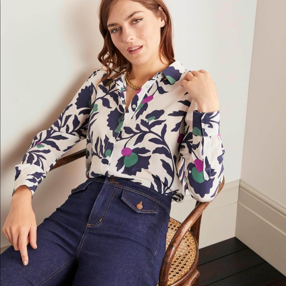 Boden “The Silk Shirt” in Wild Bramble